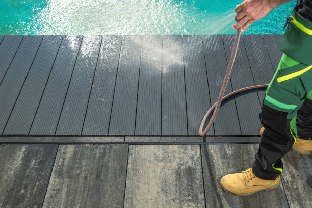 Why Choose Our Certified Pressure Washing Experts for Your Project Needs in Britt, IA?